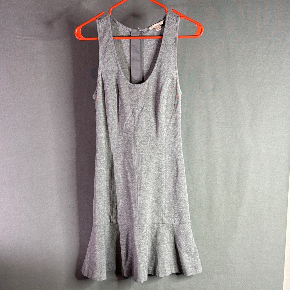 Banana republic size 2 Elegant Gray Sleeveless Dress